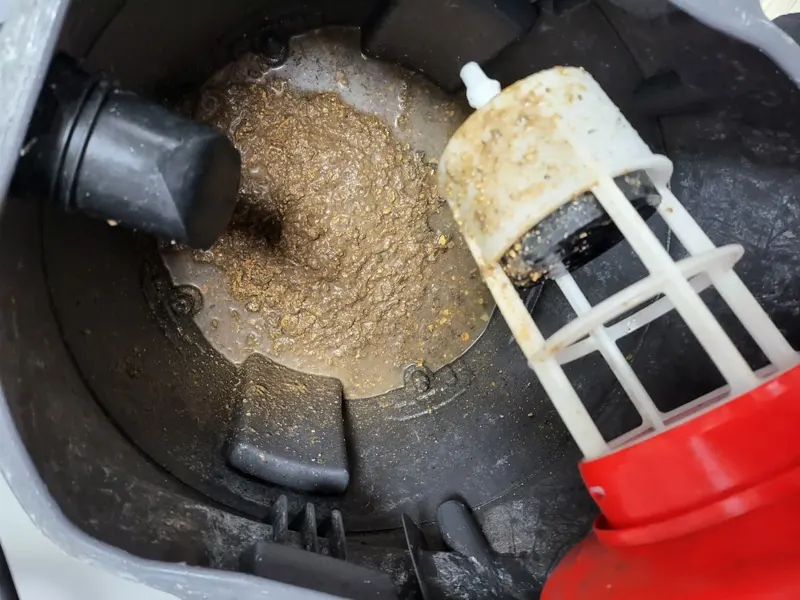 나주 석션 통 안에 모인 음식물 찌꺼기